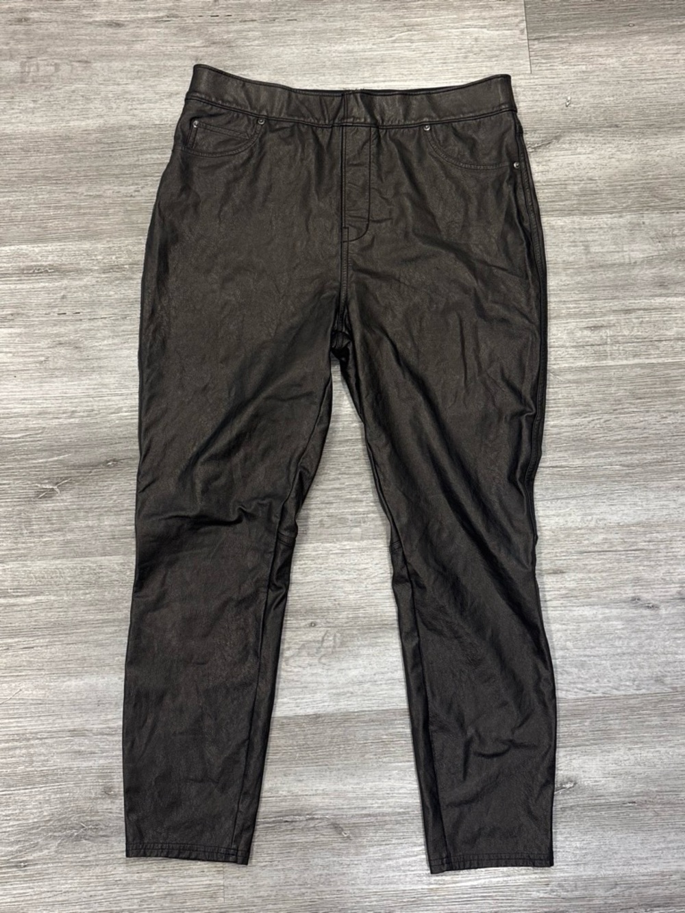 SPANX black faux leather leggings size large pull on ankle length (maybe petite)